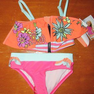 Two Piece Swimsuit   🥰 2 for $10 on select kids items 🥰